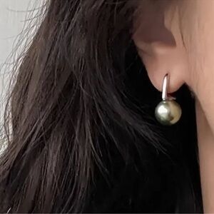 NEW Martine Minimalist Gray Tahitian Pearl Silver Drop Earrings